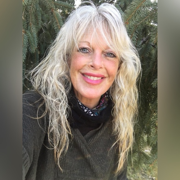 Meet your Posher, Tracy lynn - Picture 2 of 8